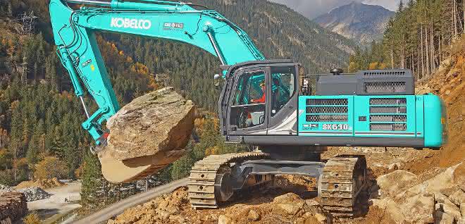 Kobelco-Premiere in der Schweiz: Ein Fünfzigtonner für den Granitabbau Kobelco-Premiere in der Schweiz: Ein Fünfzigtonner für den Granitabbau
