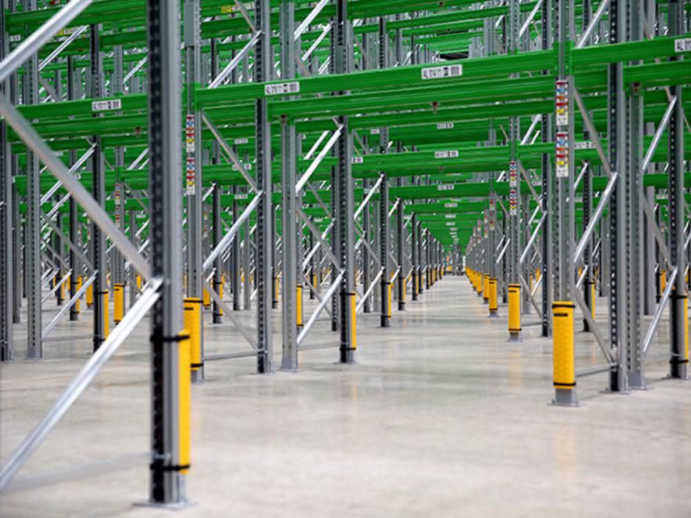 Supermarktkette Waitrose erweitert Logistikzentrum mit AR Racking
