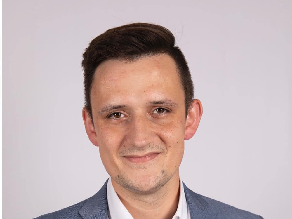 Express service trans-o-flex expands management
