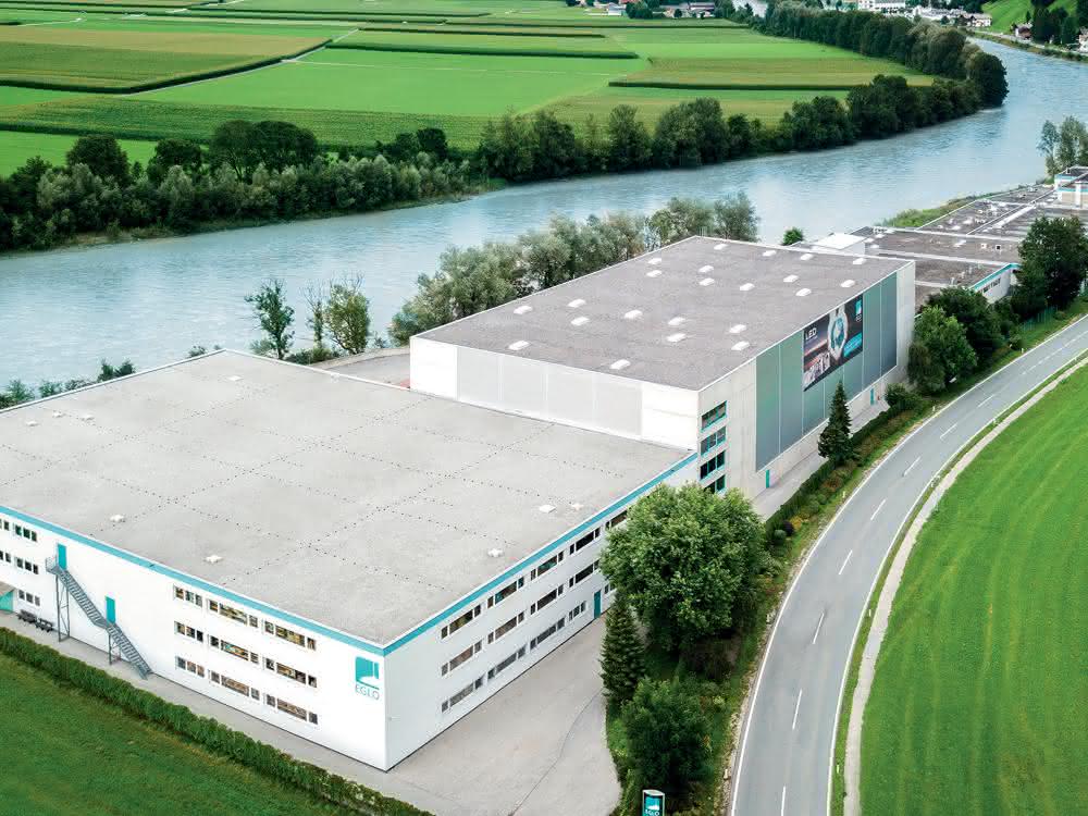 EGLO Leuchten GmbH relies on SAP EWM from Knapp