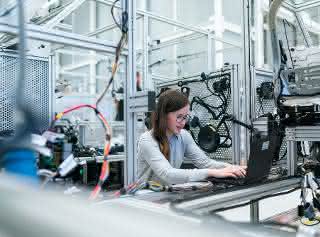 Support: Agility in customer service in industrial companies