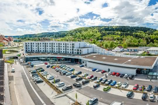 Rascher Bauerfolg mit Betonfertigteilbau Rascher Bauerfolg mit Betonfertigteilbau