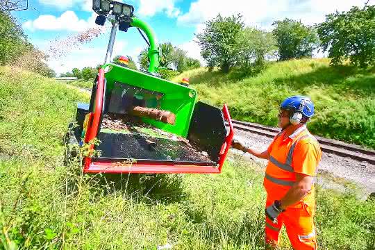Neuer Raupenhäcksler von GreenMech