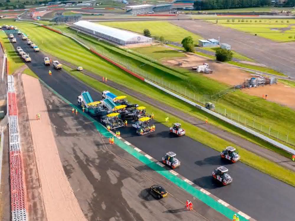 Optimierung per 3D-Modell: Silverstone Circuit: Neuer Asphalt für die Traditions-Rennstrecke