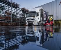 Erster batterie-elektrischer Lkw im Baustoffhandel