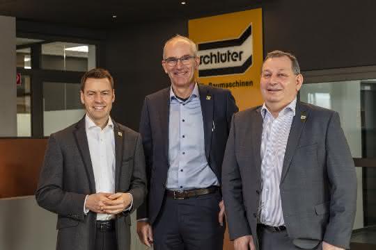 Schlüter für Baumaschinen vergrößert Vertriebsgebiet