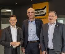 Schlüter für Baumaschinen vergrößert Vertriebsgebiet
