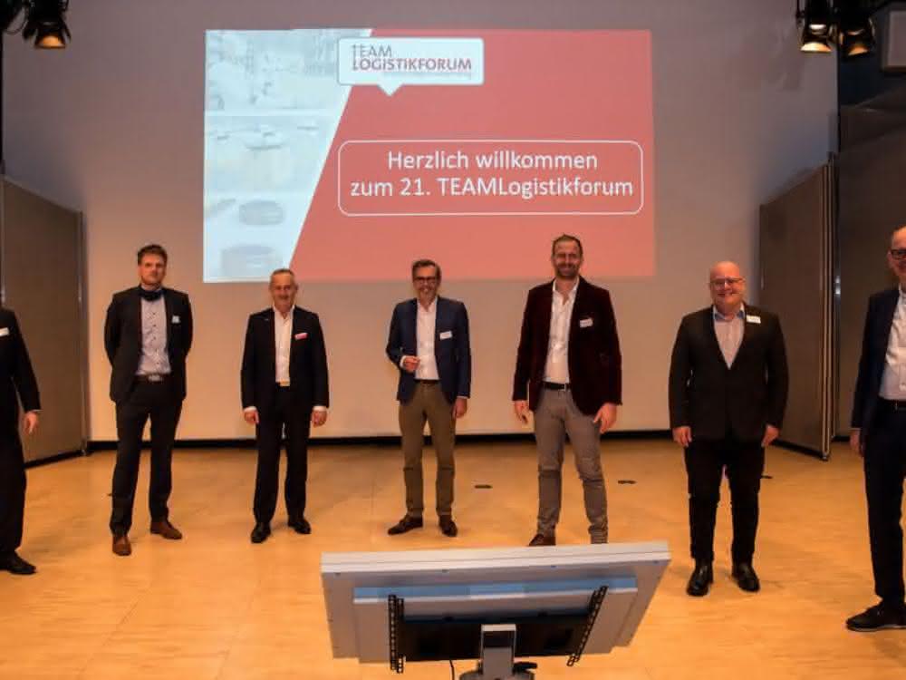 Paths to the digital future of intralogistics
