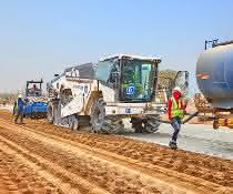 Straßenbauprojekt mit Kaltrecycling: Ein Meilenstein für Nigeria Straßenbauprojekt mit Kaltrecycling: Ein Meilenstein für Nigeria