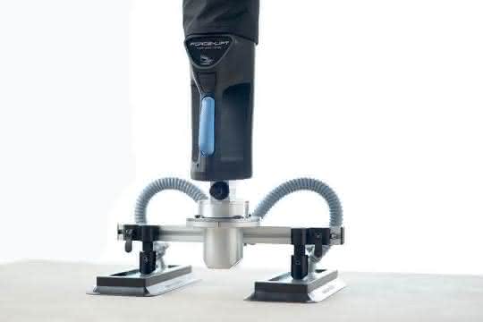 Lifting technology: With one hand up