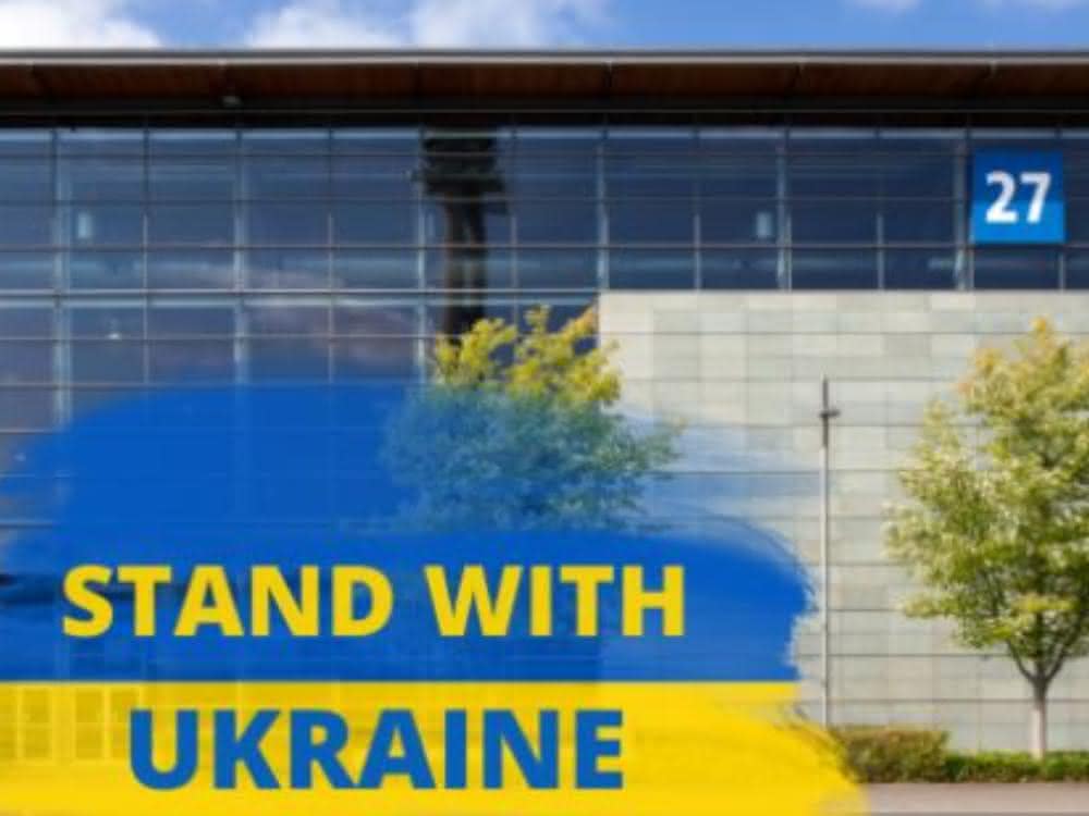 Ukraine-Krieg: Deutsche Messe stellt Halle für Ukraine-Flüchtlinge zur Verfügung