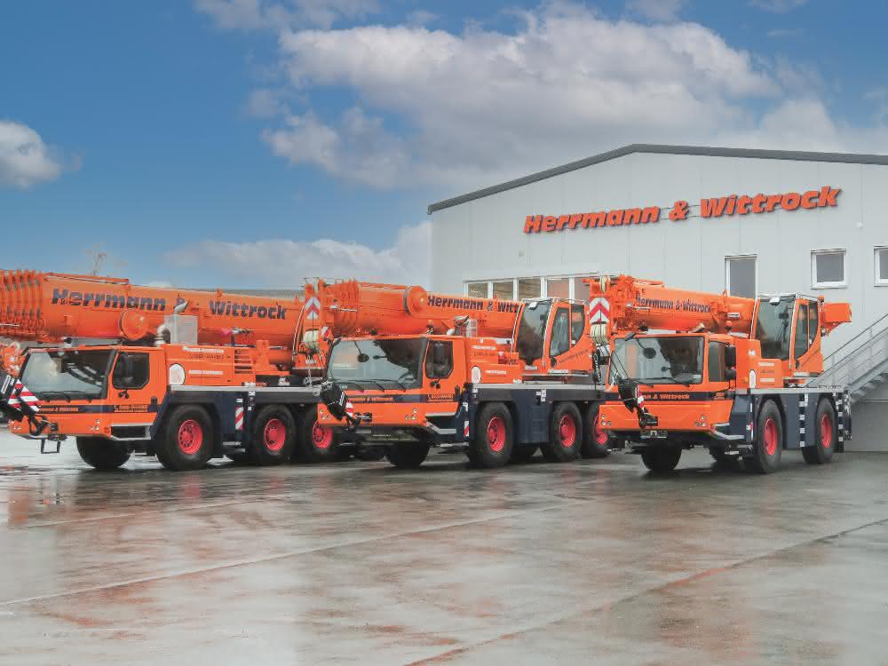 Herrmann & Wittrock modernisiert Flotte mit drei Liebherr-Mobilkranen