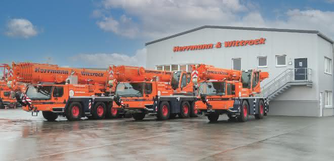Herrmann & Wittrock modernisiert Flotte mit drei Liebherr-Mobilkranen