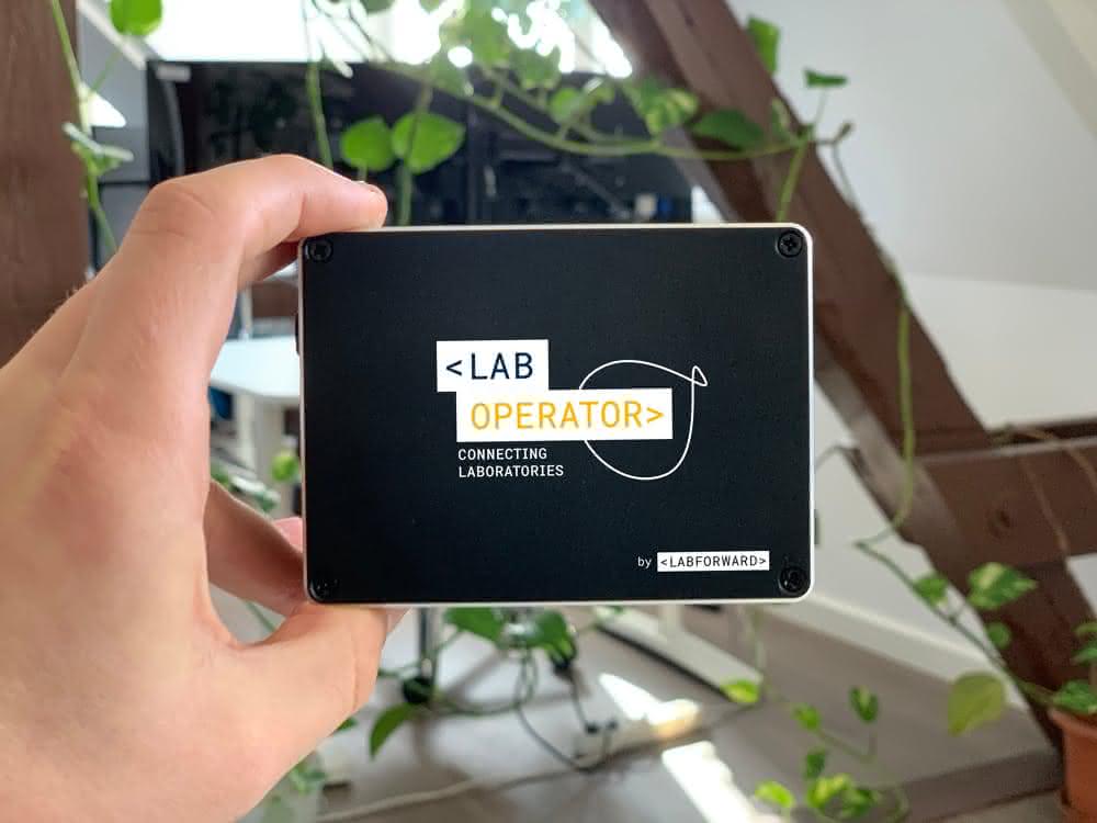 Anzeige: Was erwartet uns im Labor 4.0?