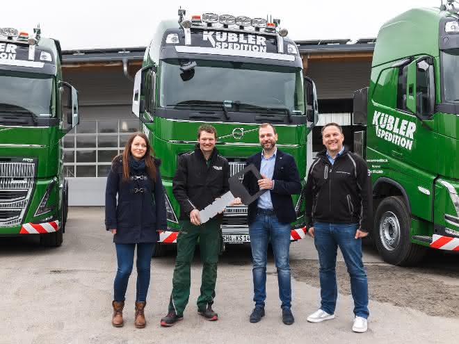 Sechs Volvo Trucks für Schwerlastverkehr bei Kübler Sechs Volvo Trucks für Schwerlastverkehr bei Kübler