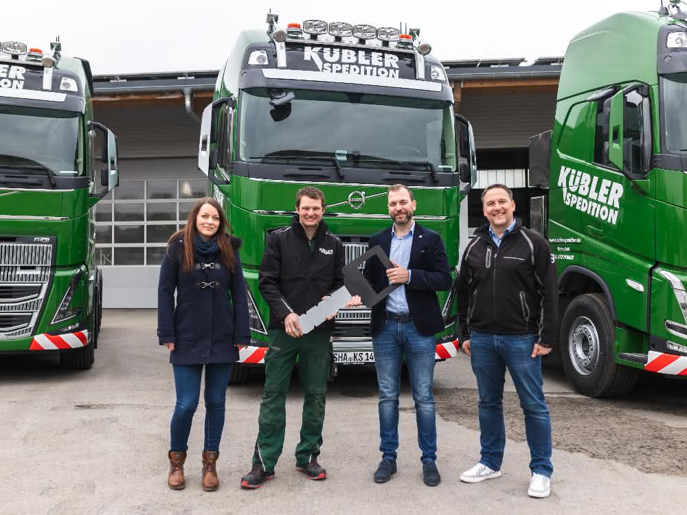 Six Volvo trucks for heavy-duty transport at Kübler