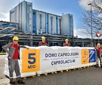 5 Millionen Tonnen: Domo: 225.000 Lkw-Ladungen Caprolactam ausgeliefert Domo Chemicals produziert fünfmillionste Tonne Caprolactam