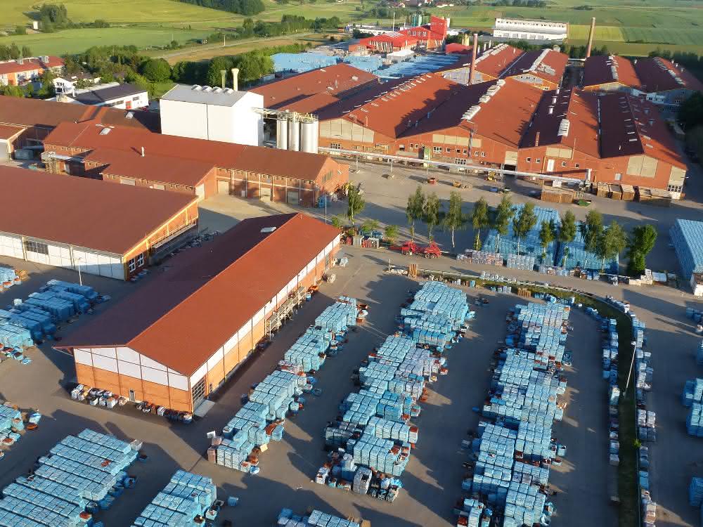 Klinkhammer builds pallet silo high-bay warehouse for Erlus
