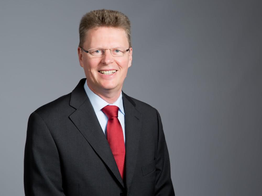 Dr. Dirck Lassen Dr. Dirck Lassen