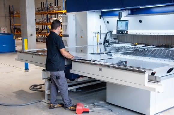 Forming technology: Fully automatic folding
