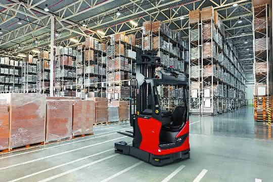 Counterbalanced truck