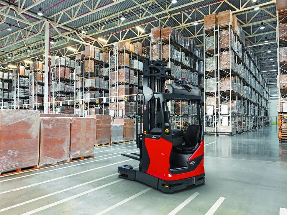 Counterbalanced truck