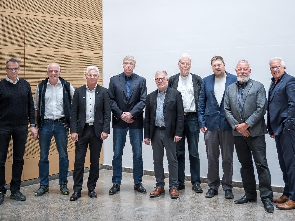Vorstandswahlen bei Holzbau Deutschland: Peter Aicher bestätigt