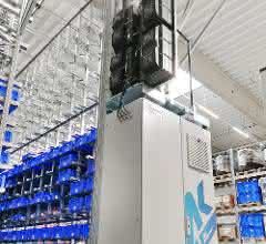 Storage and retrieval unit with energy-saving capacitors Storage and retrieval unit with energy-saving capacitors