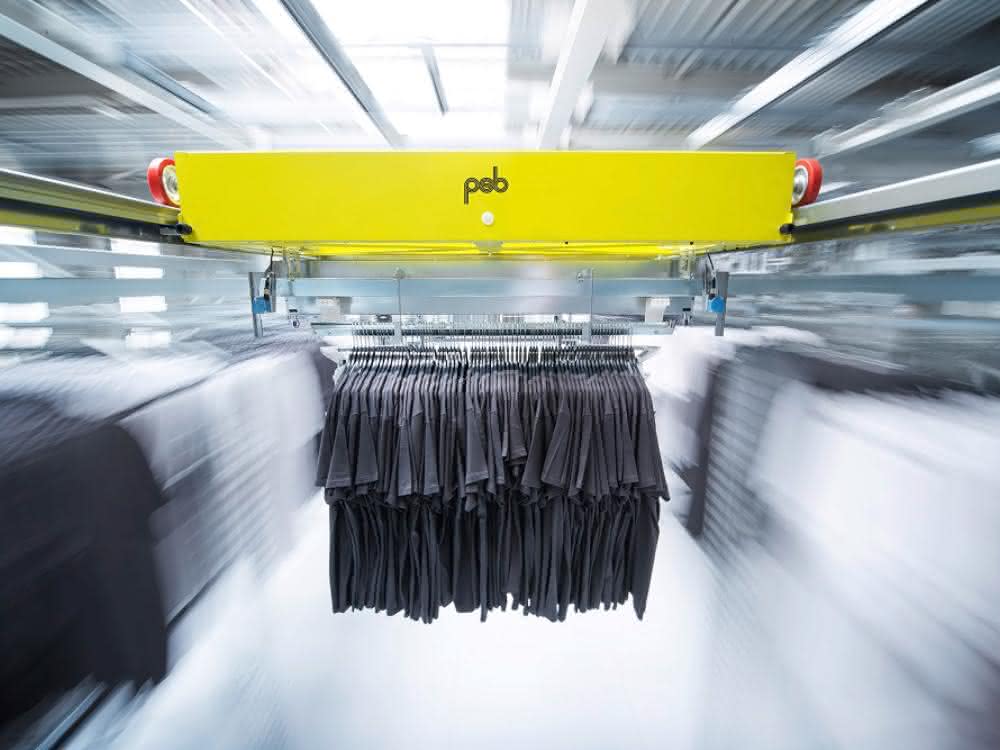 Premiere for hanging goods shuttle from PSB Intralogistics