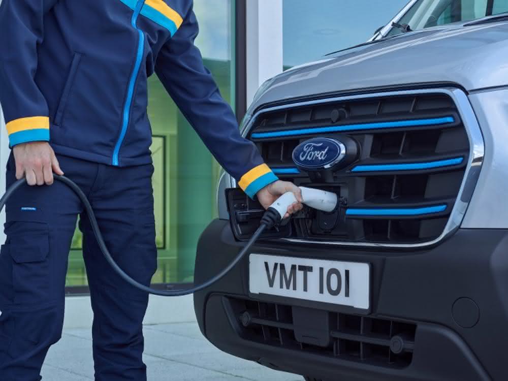 Nutzfahrzeuge: Ford Pro macht Europas Nutzfahrzeug-Flotten noch effizienter und produktiver