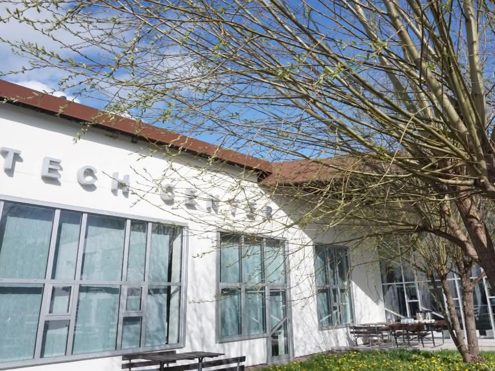 Außenansicht des Tech Centers von Camfil