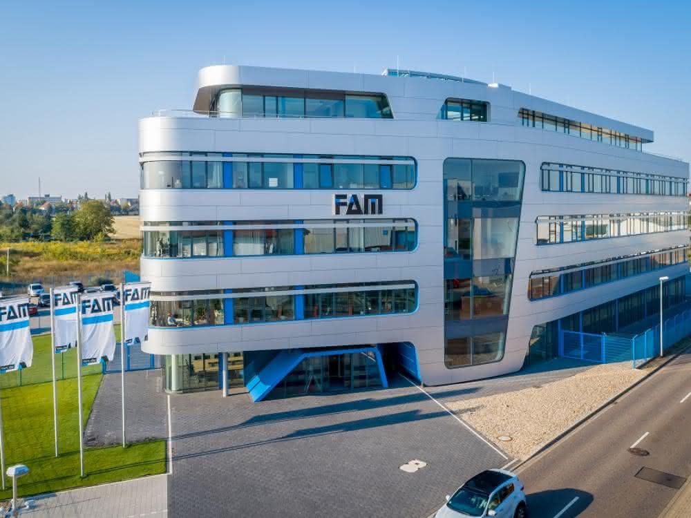 FAM GmbH Magdeburg acquired: Beumer Group strengthens its position in conveyor and loading technology