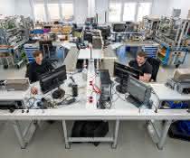 Elektronikarbeitsplätze