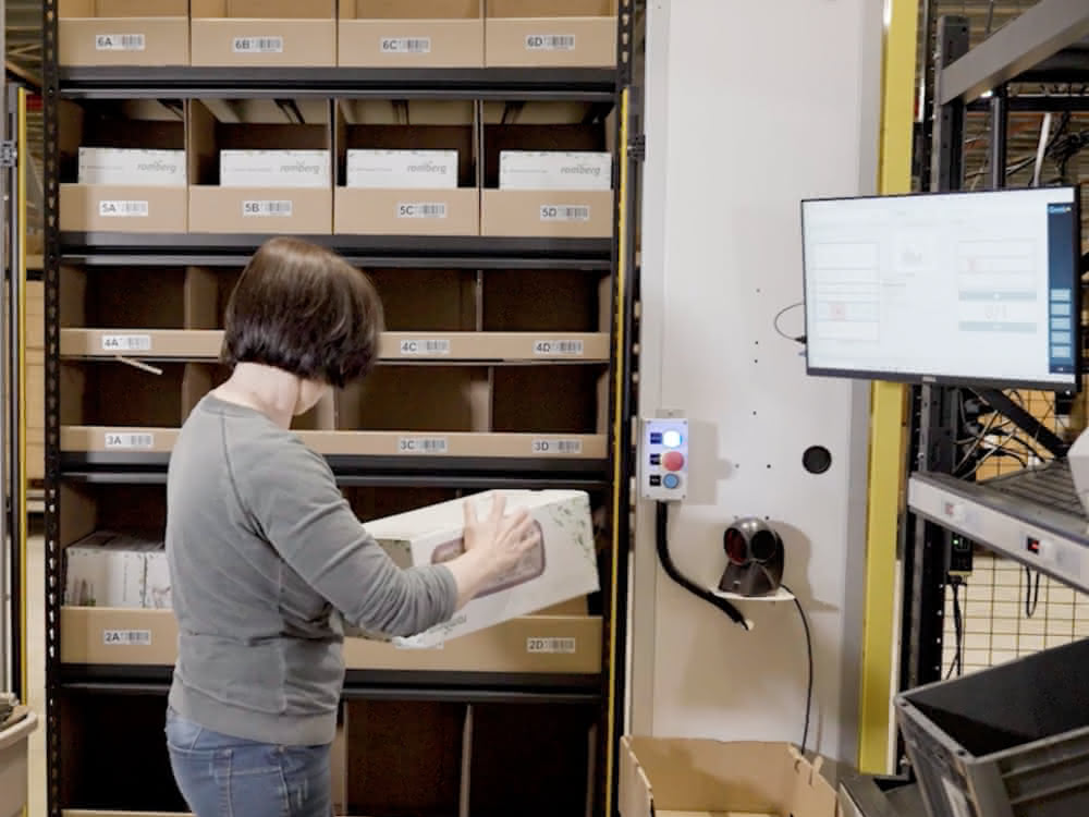 Logistics center: Geek+ automates order picking for German 3PL provider Bergler