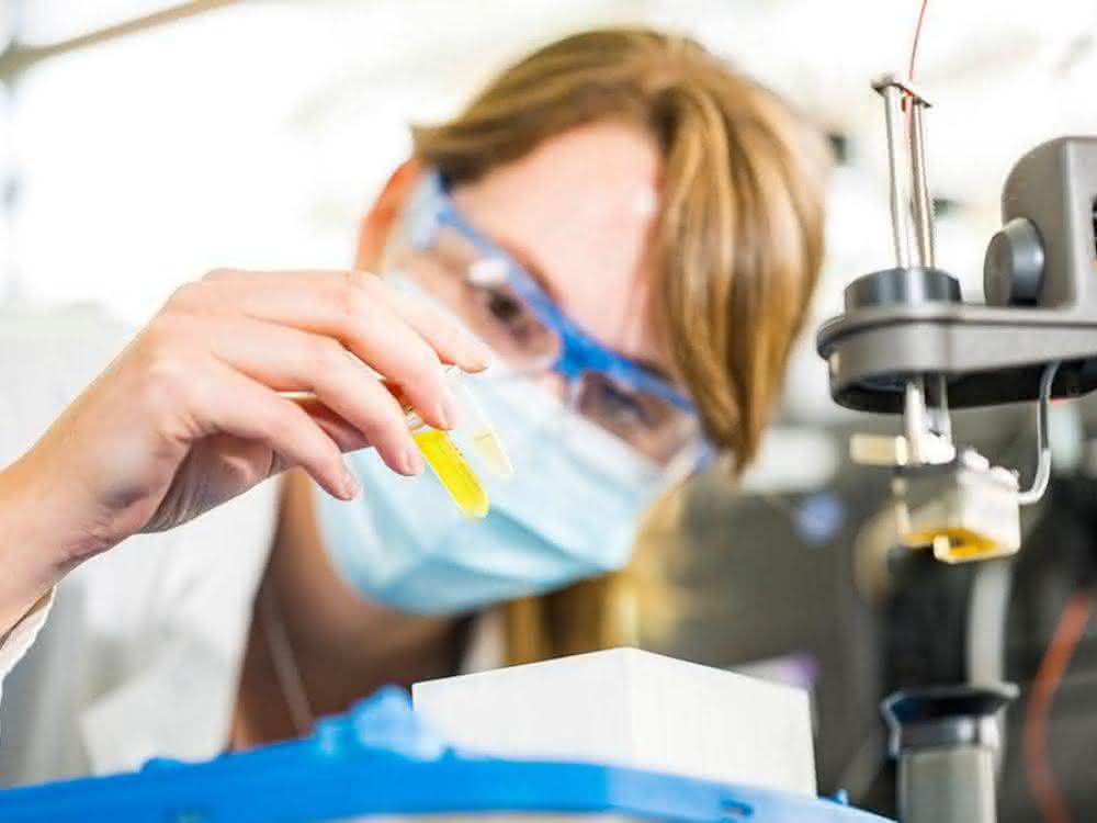 Bioelektrokatalytische Synthese mit Kohlendioxid-Fixierung: Aus CO<sub>2</sub> könnten nützliche Chemikalien werden Enzymreaktionen