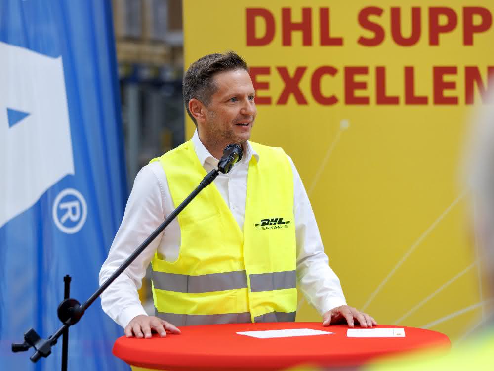 DHL Supply Chain implements fulfillment center for IKEA Germany