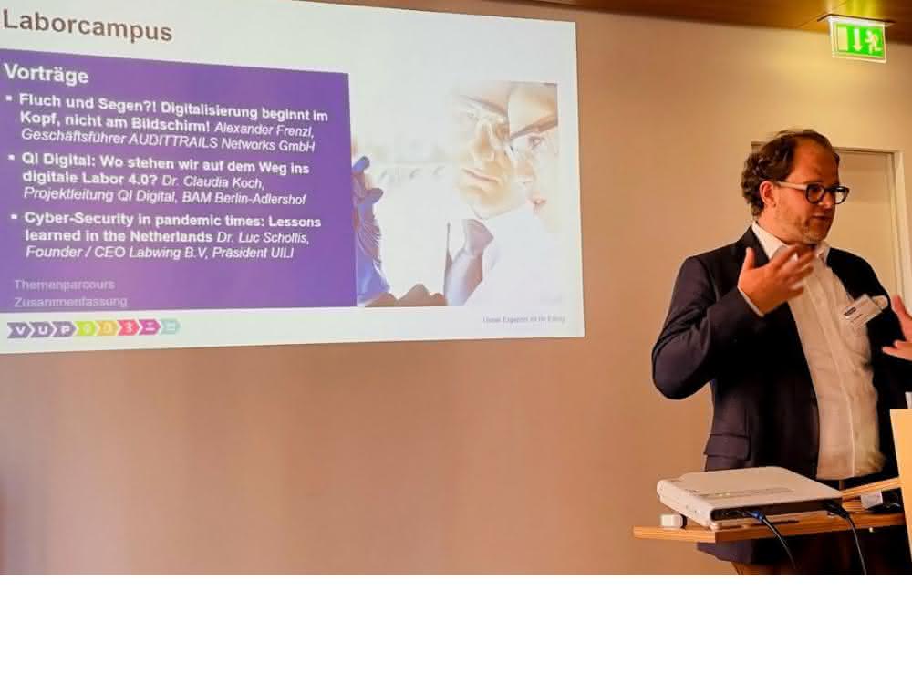 VUP-Jahrestagung 2022: Informationen und Erfahrungsaustausch in Leipzig Auftakt zum Laborcampus auf der VUP-Jahrestagung (im Bild: Florian Brill)