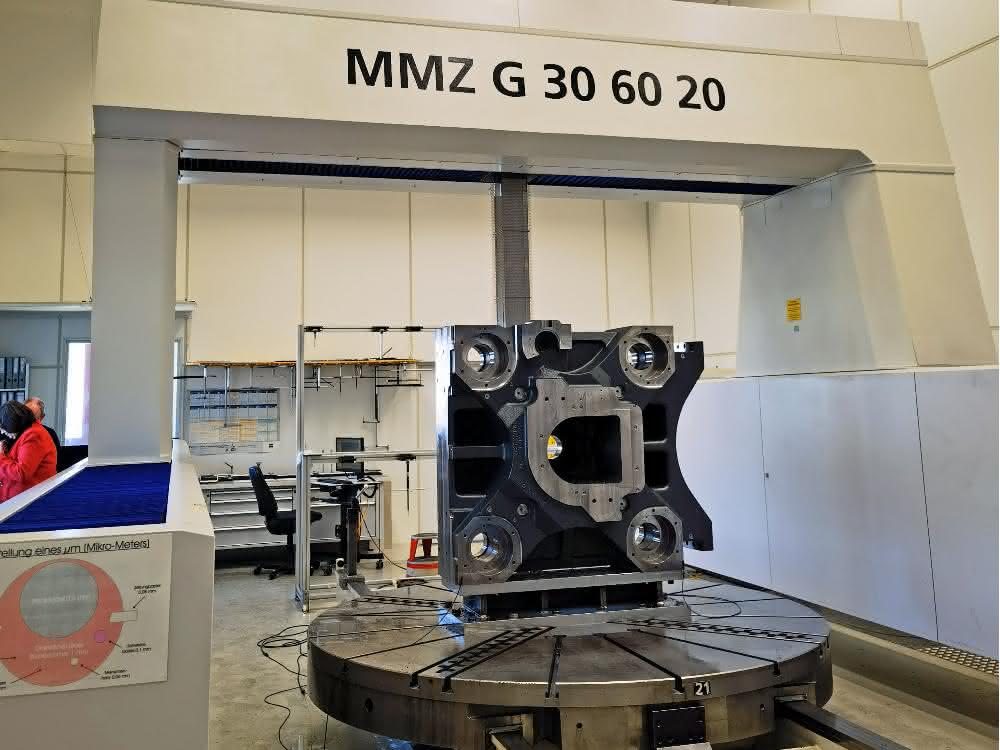 Coordinate measuring machine
