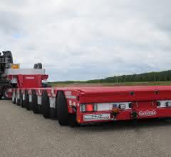 Bagger und Radlader: Messe RAI: Neue Manoovr-Fahrzeuggeneration Der neue Nooteboom Manoovr Semitieflader ist einzigartig mit seiner niedrigen Ladeflächenhöhe ab 780 mm. (Abb.: Noteboom)