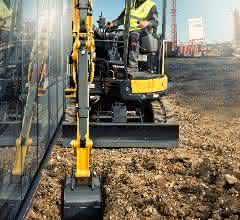 Yanmar zeigt auch die erneuerten vier Minibagger-Modelle von 2 bis 4 Tonnen mit Nullheck