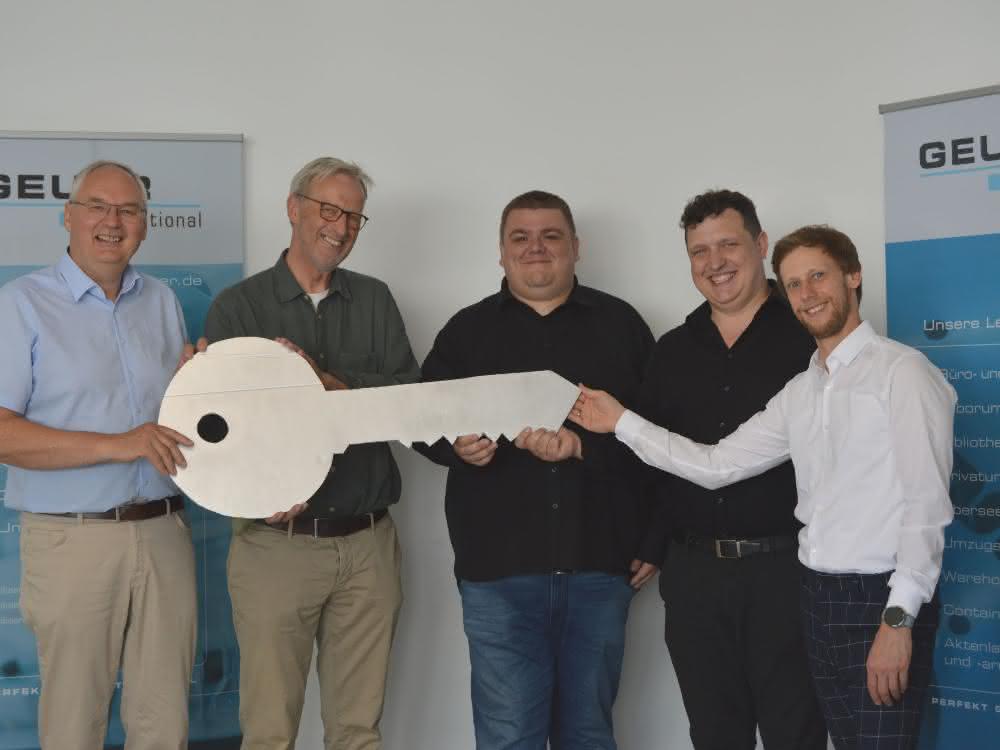 Unternehmensnachfolge: Führungswechsel bei Geuer International Horst Geuer, Thomas van Hövell, Michael Schepers, Stefan Schlosser und Markus Wagner