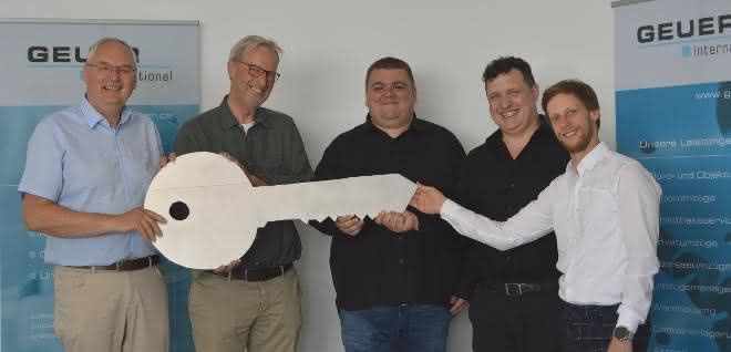 Unternehmensnachfolge: Führungswechsel bei Geuer International Horst Geuer, Thomas van Hövell, Michael Schepers, Stefan Schlosser und Markus Wagner