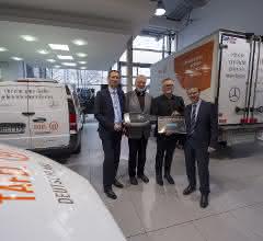 Bau-Lkw: Mercedes Benz sponsort Transporter für Tafel-Initiativen