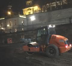 Bagger und Radlader: Mitten in Dresden: Brückensanierung mit Bau-Equipment von Cramo Bagger und Radlader: Mitten in Dresden: Brückensanierung mit Bau-Equipment von Cramo
