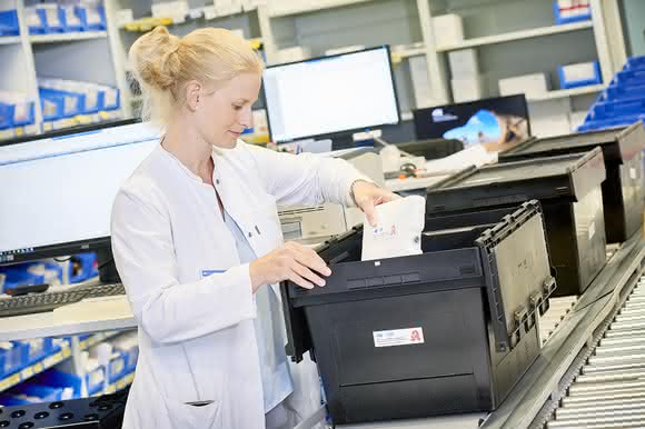 Reusable container with thermal insulation insert: Medication transportation - absolutely protected and safe