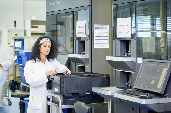 Reusable container with thermal insulation insert: Medication transportation - absolutely protected and safe