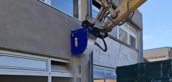 Fassade abfräsen mit Kemroc-Flächenfräse EX 60 HD