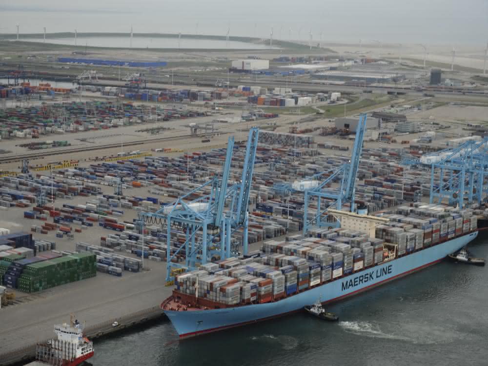 A.P. Moller - Maersk expands logistics business and achieves record result