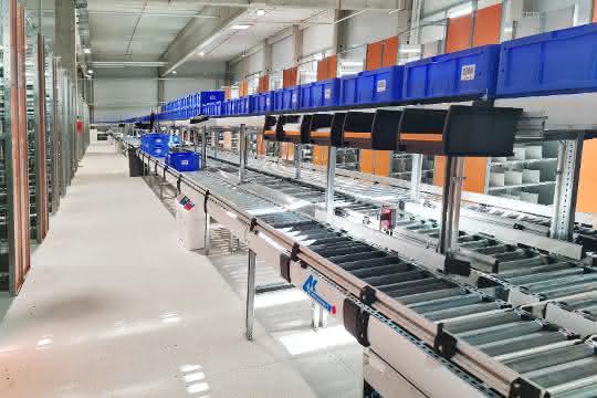 Highly efficient same-day delivery through automation