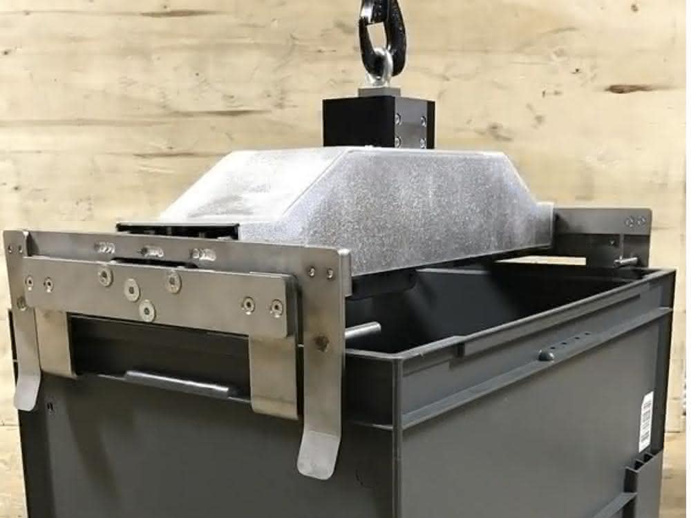 KLT gripper